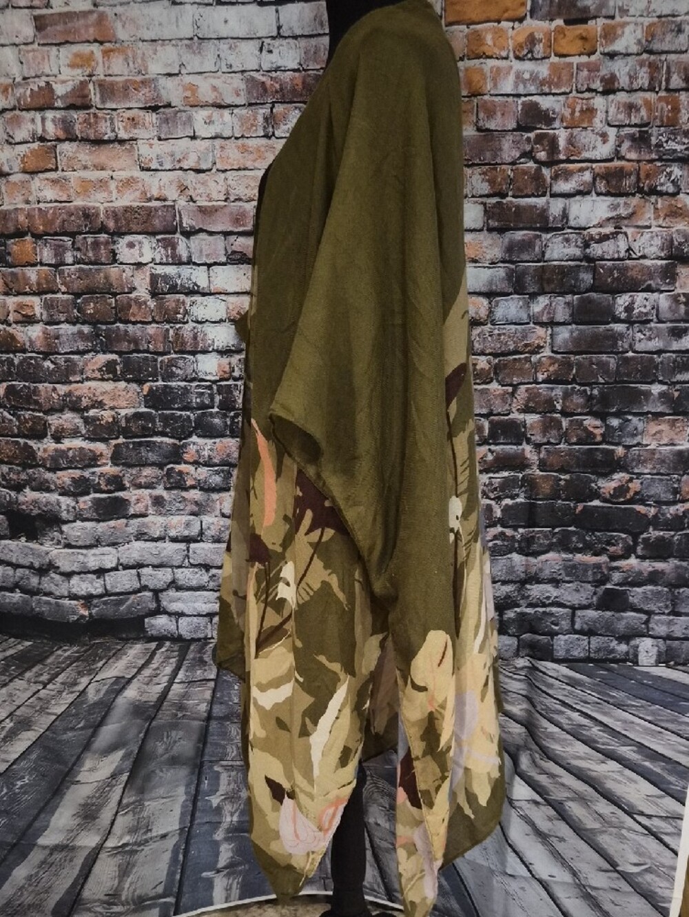 Sonoma Olive Floral Layered Wrap - Picture 8 of 11